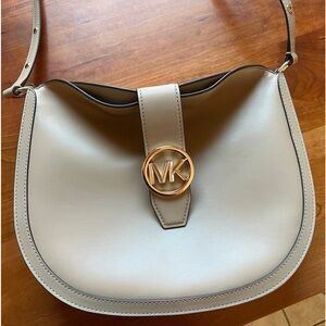 Michael kors crossbody